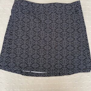 Ripskirt Hawaii Black and White Batik Wrap Coverup pareo sz S